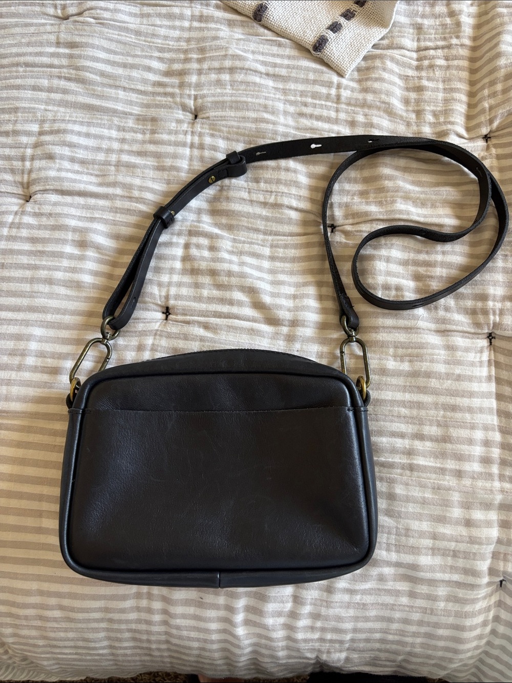 Madewell The Simple Crossbody Black Leather Bag